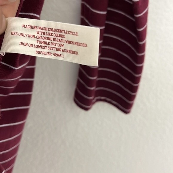 Arizona Jean Co. Amazing Tee cold shoulder Striped 3/4 sleeve Medium - Picture 6 of 8